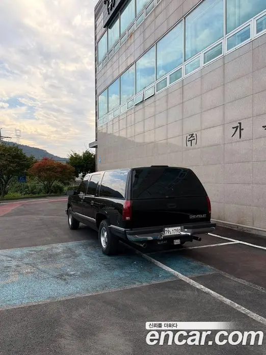 Chevrolet Suburban 1999 5.7 АКПП, фото 3