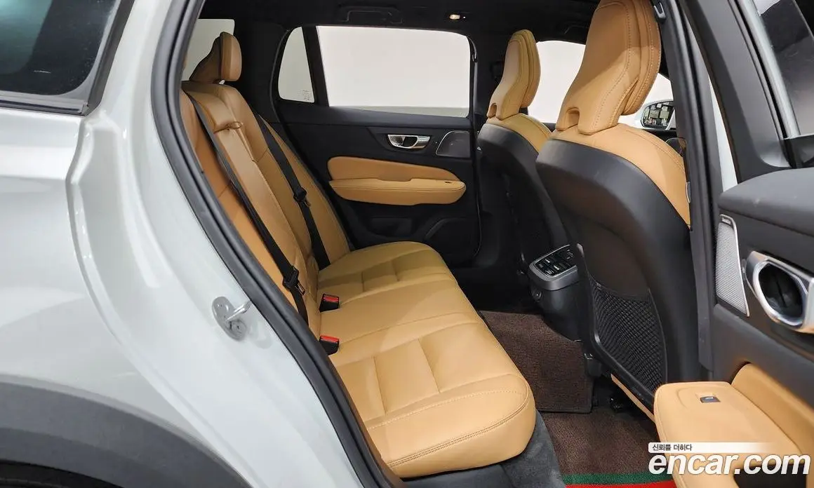Volvo V60 2023 2.0 АКПП, фото 17