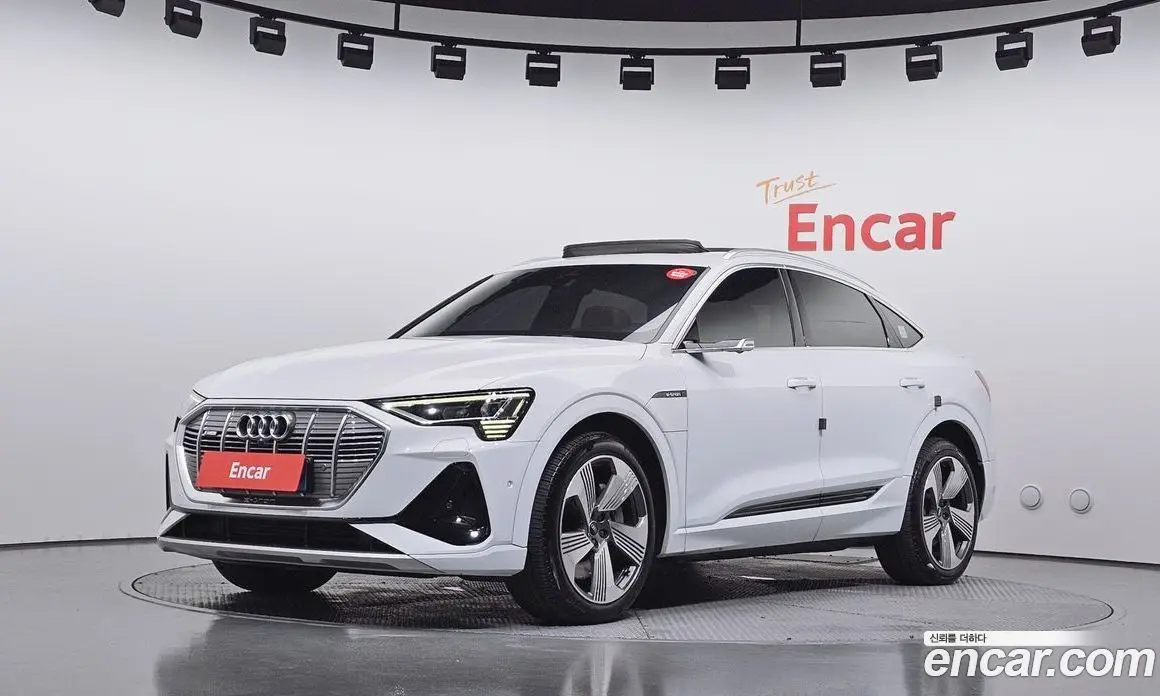 Audi e-tron 2021 0.2 АКПП, фото 1 Audi e-tron 2021 0.2 АКПП, фото 1