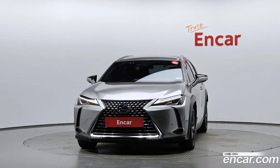 Lexus UX 2019 2.0 АКПП, фото 3 Lexus UX 2019 2.0 АКПП, фото 3