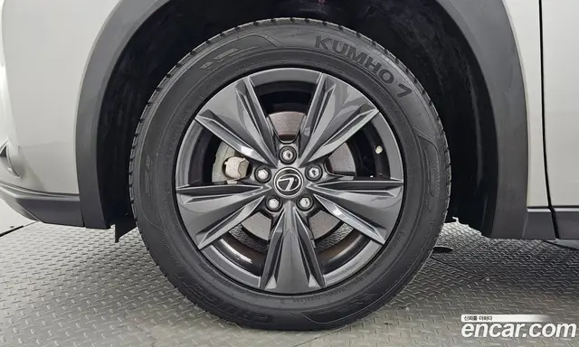 Lexus UX 2019 2.0 АКПП, миниатюра 5 Lexus UX 2019 2.0 АКПП, миниатюра 5