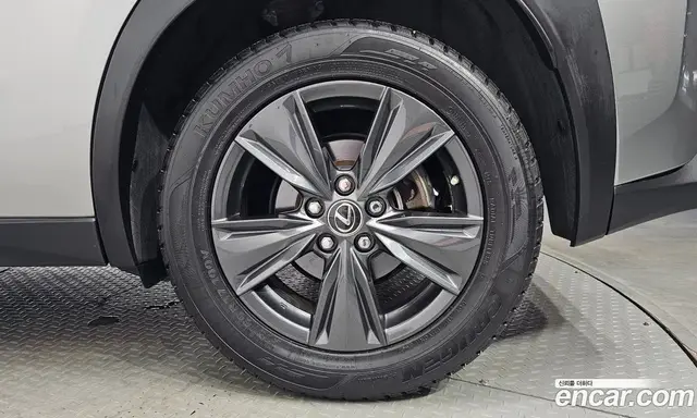 Lexus UX 2019 2.0 АКПП, миниатюра 7 Lexus UX 2019 2.0 АКПП, миниатюра 7