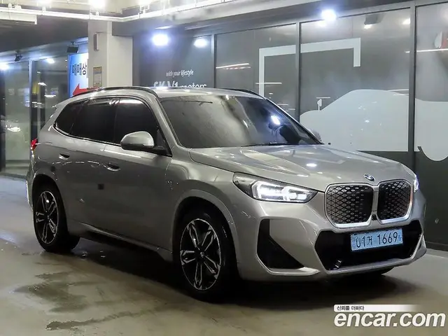 BMW iX1, 2025, 5 113 км