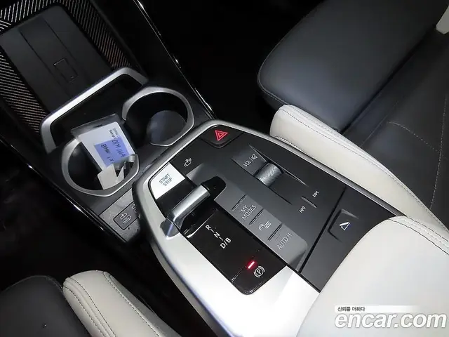 BMW iX1 2025 3.0 АКПП, миниатюра 12