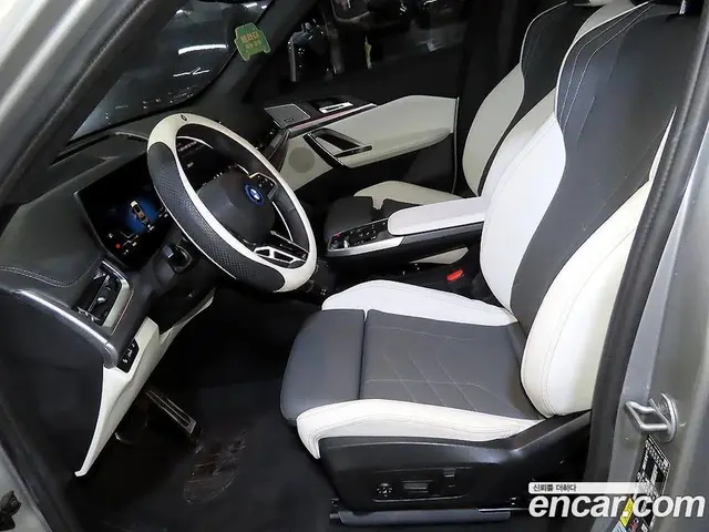 BMW iX1 2025 3.0 АКПП, миниатюра 6