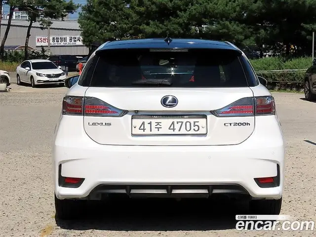 Lexus CT200h 2016 1.8 АКПП, миниатюра 4 Lexus CT200h 2016 1.8 АКПП, миниатюра 4