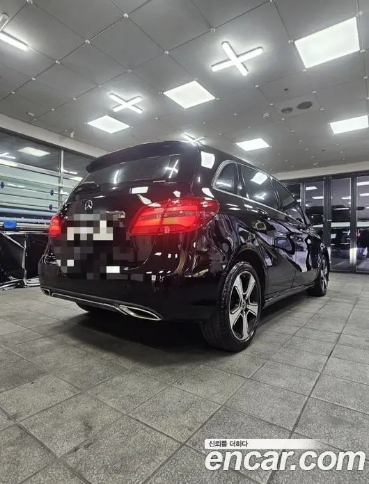 Mercedes-Benz B-Class 2018 2.0 АКПП, миниатюра 5