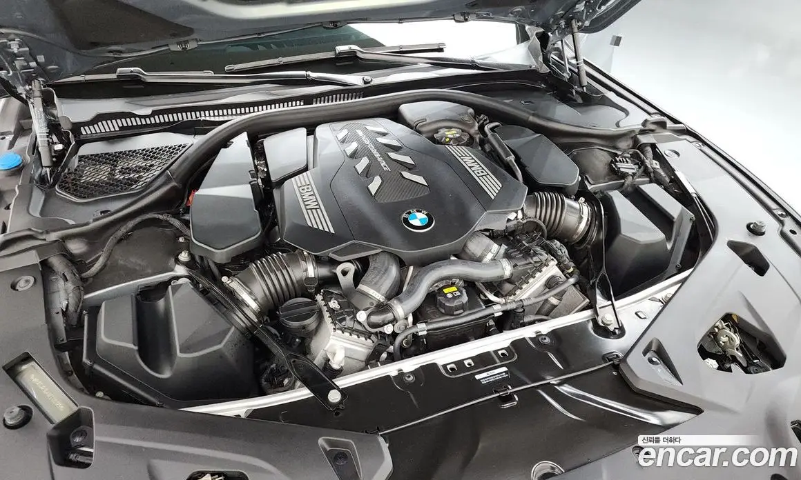 BMW 8 серия 2022 4.4 АКПП, фото 6