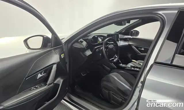 Peugeot 208 2022 0.1 АКПП, миниатюра 12