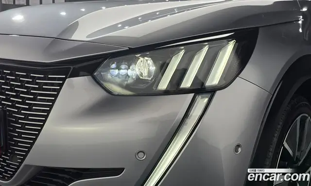 Peugeot 208 2022 0.1 АКПП, миниатюра 7
