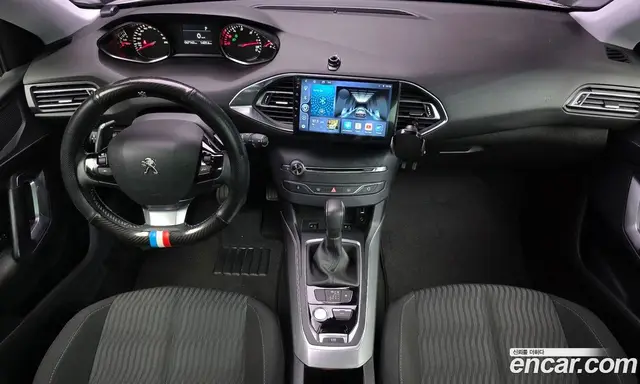 Peugeot 308 2017 1.6 АКПП, миниатюра 7 Peugeot 308 2017 1.6 АКПП, миниатюра 7