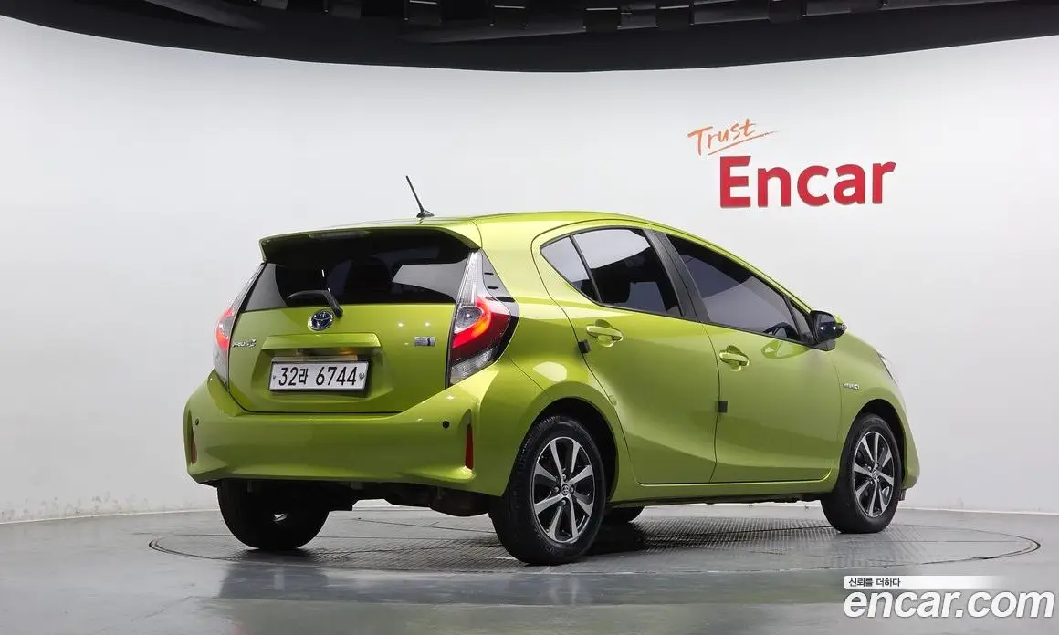 Toyota Prius 2018 1.5 АКПП, фото 2 Toyota Prius 2018 1.5 АКПП, фото 2