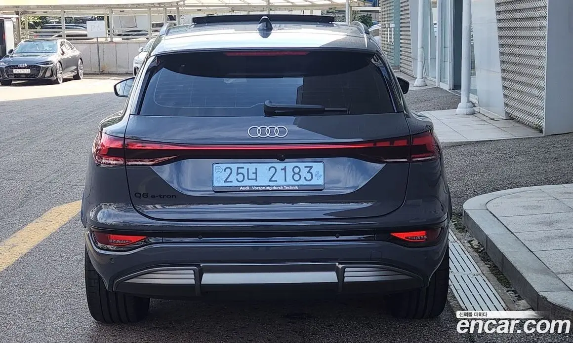 Audi Q6 e-tron 2026 1.0 АКПП, фото 3