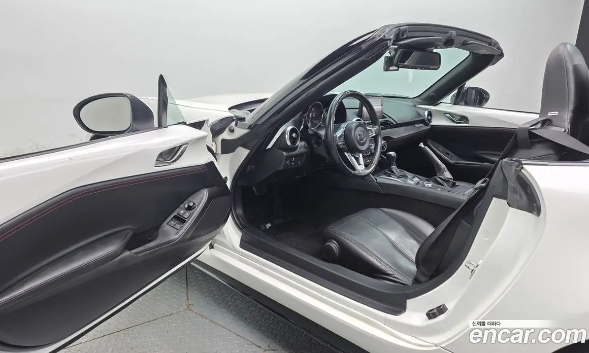 Mazda MX-5 2018 2.0 АКПП, фото 13
