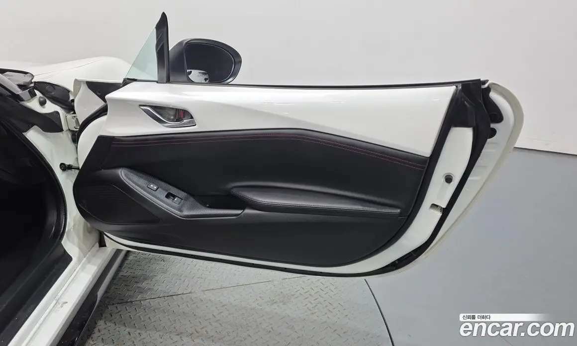 Mazda MX-5 2018 2.0 АКПП, фото 15