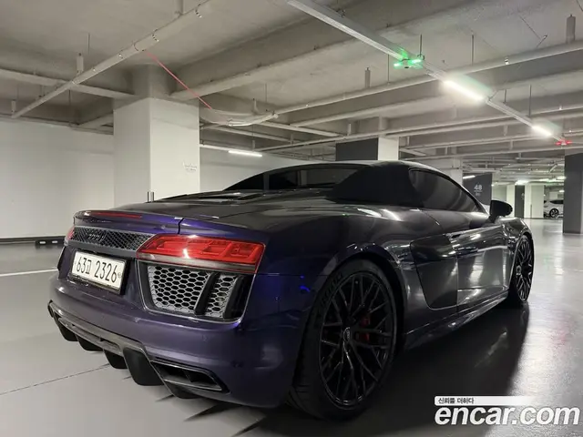 Audi R8 2017 5.2 АКПП, миниатюра 4