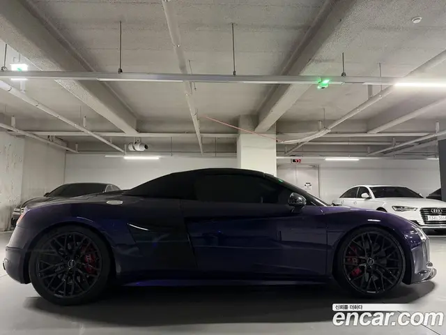 Audi R8 2017 5.2 АКПП, миниатюра 8