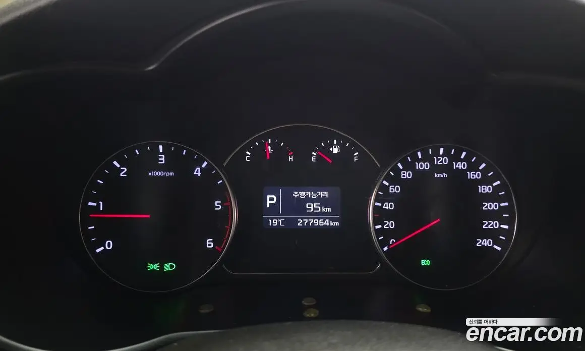 Kia Carens 2013 1.7 АКПП, фото 8 Kia Carens 2013 1.7 АКПП, фото 8