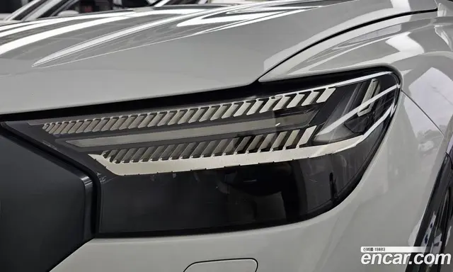 Audi Q4 e-tron 2022 0.2 АКПП, миниатюра 8