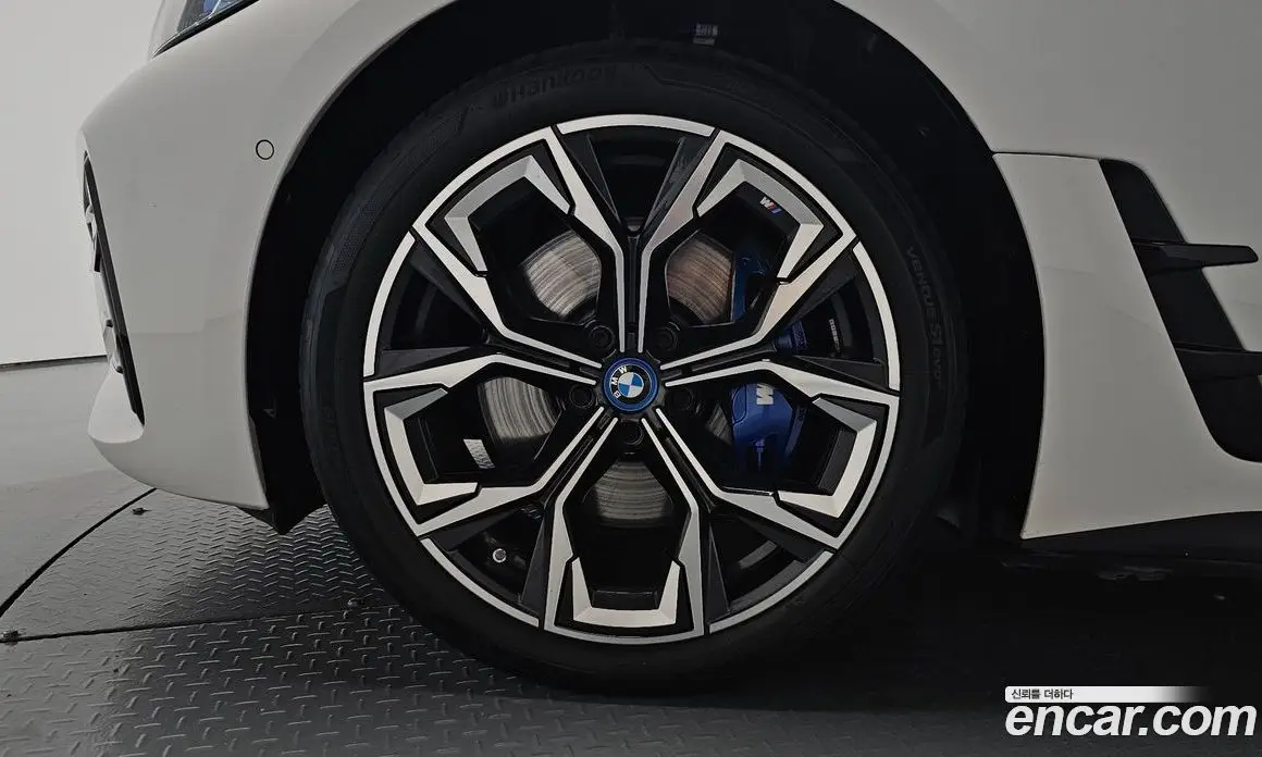 BMW i4 2022 0.2 АКПП, фото 4 BMW i4 2022 0.2 АКПП, фото 4