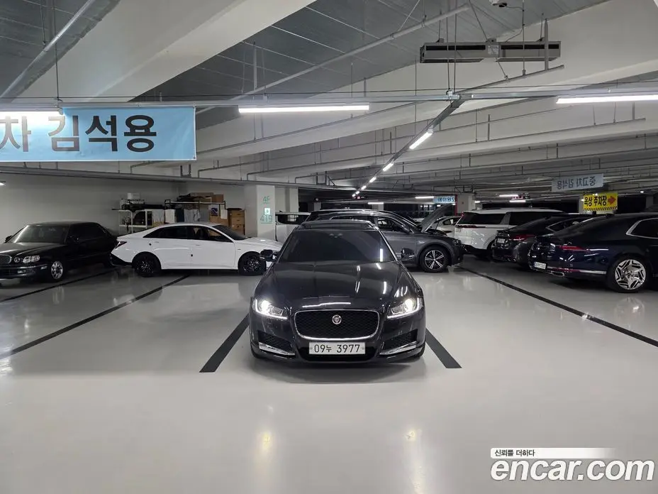Jaguar XF 2018 2.0 АКПП, фото 1 Jaguar XF 2018 2.0 АКПП, фото 1