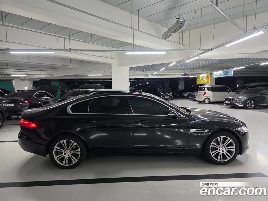 Jaguar XF 2018 2.0 АКПП, фото 3 Jaguar XF 2018 2.0 АКПП, фото 3