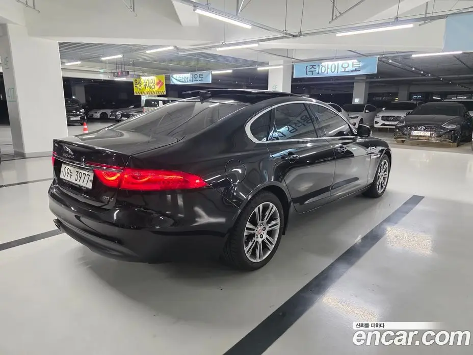 Jaguar XF 2018 2.0 АКПП, фото 4 Jaguar XF 2018 2.0 АКПП, фото 4
