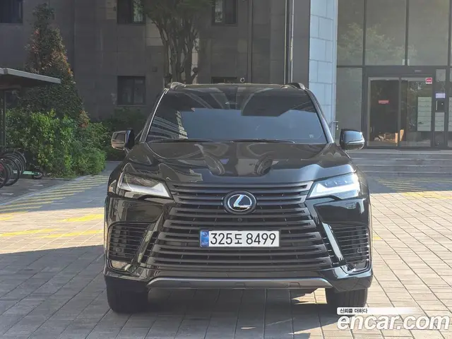 Lexus LX, 2025, 12 км