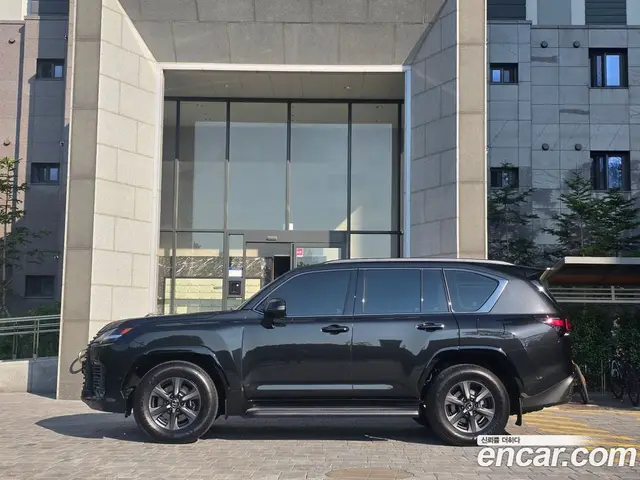Lexus LX 2025 3.4 АКПП, миниатюра 3