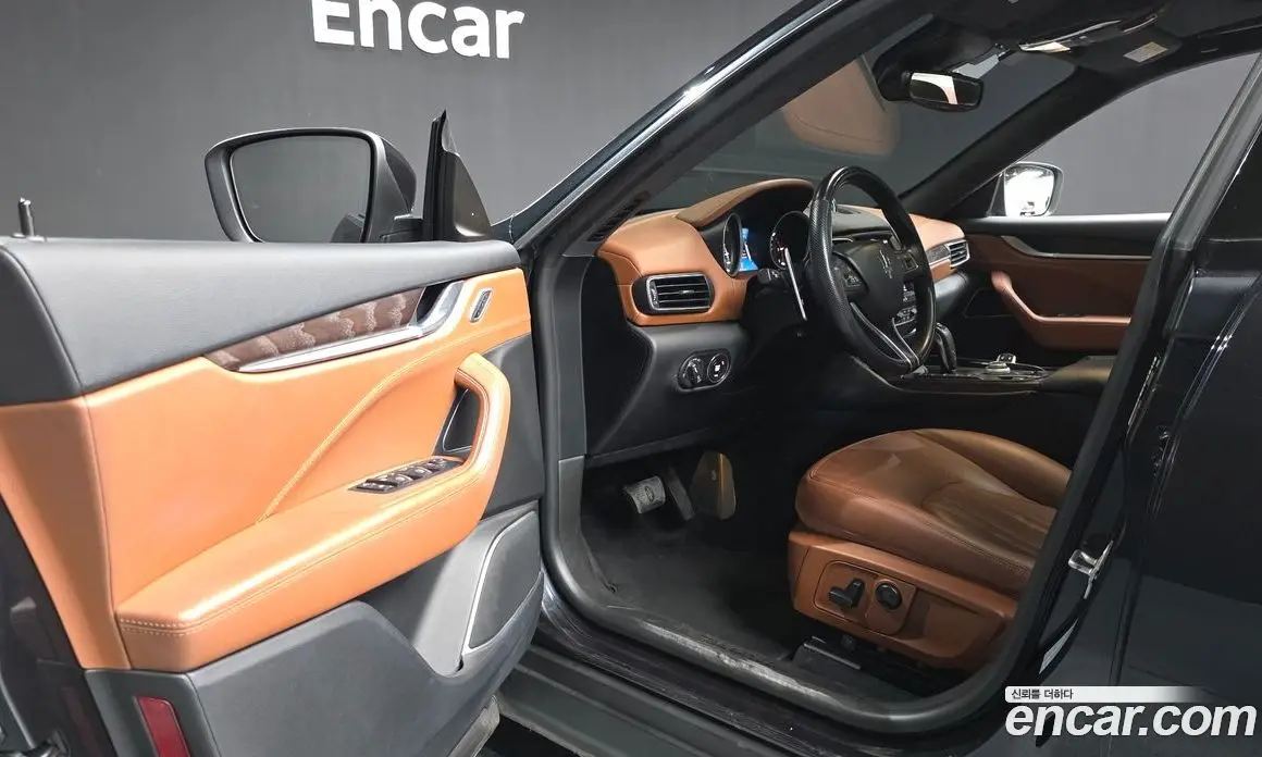Maserati Levante 2019 3.0 АКПП, фото 13