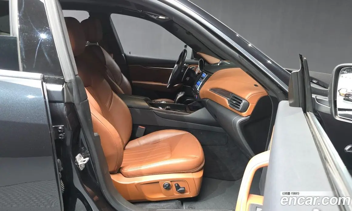 Maserati Levante 2019 3.0 АКПП, фото 17