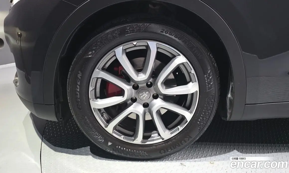 Maserati Levante 2019 3.0 АКПП, фото 5