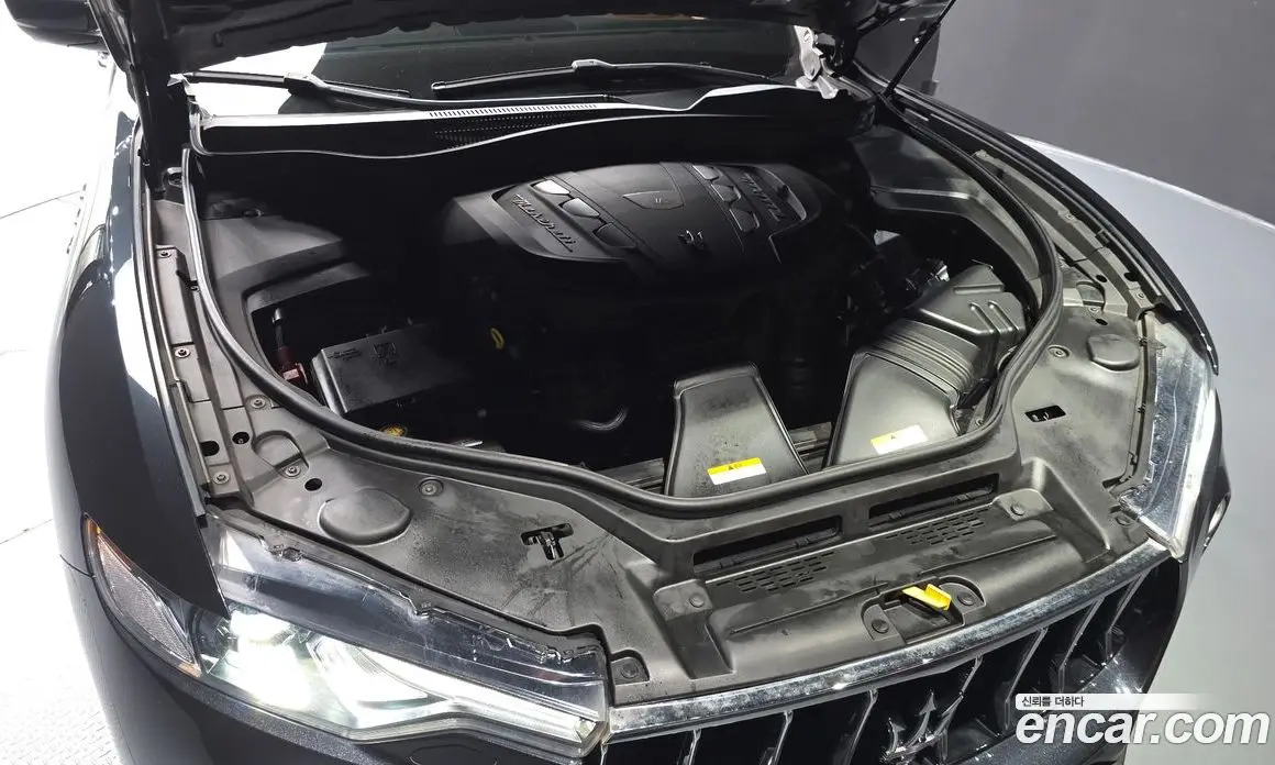 Maserati Levante 2019 3.0 АКПП, фото 6