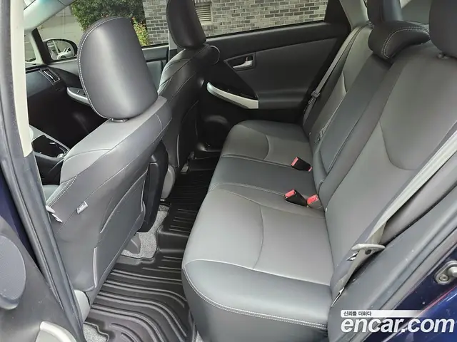 Toyota Prius 2012 1.8 АКПП, миниатюра 12