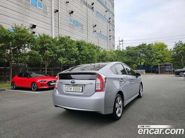 Toyota Prius 2012 1.8 АКПП, миниатюра 5 Toyota Prius 2012 1.8 АКПП, миниатюра 5