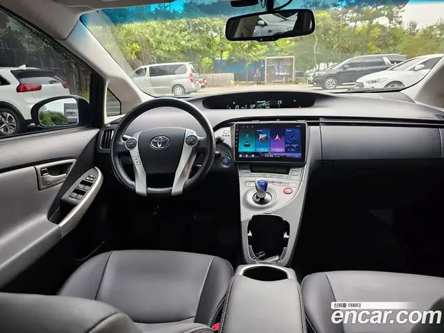 Toyota Prius 2012 1.8 АКПП, миниатюра 7 Toyota Prius 2012 1.8 АКПП, миниатюра 7