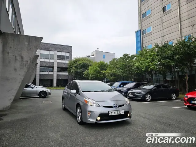 Toyota Prius 2012 1.8 АКПП, миниатюра 10 Toyota Prius 2012 1.8 АКПП, миниатюра 10