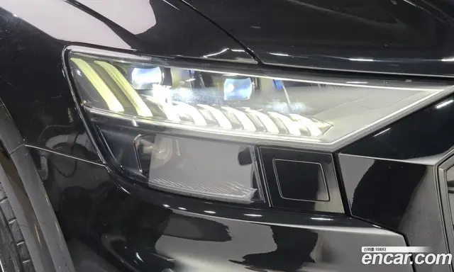 Audi Q8 2023 3.0 АКПП, миниатюра 8