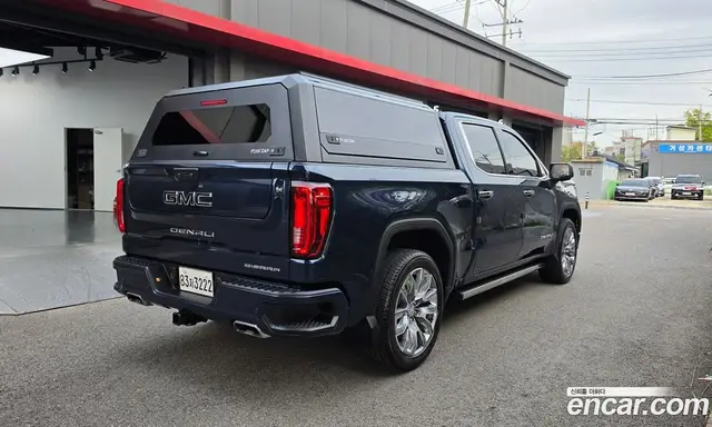 GMC Sierra, 2023, 10 242 км