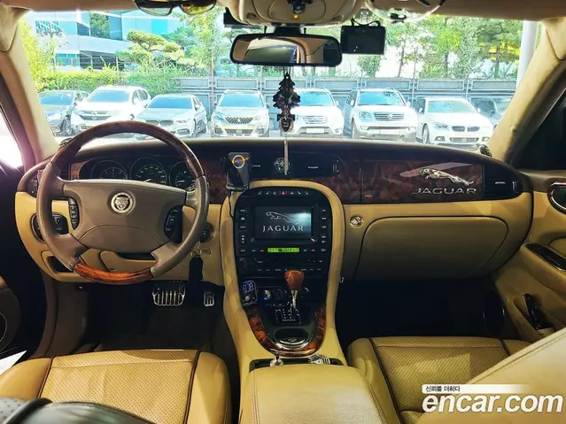 Jaguar XJ 2008 2.7 АКПП, миниатюра 12