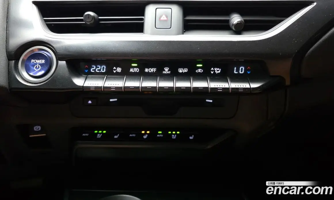 Lexus UX 2019 2.0 АКПП, фото 20