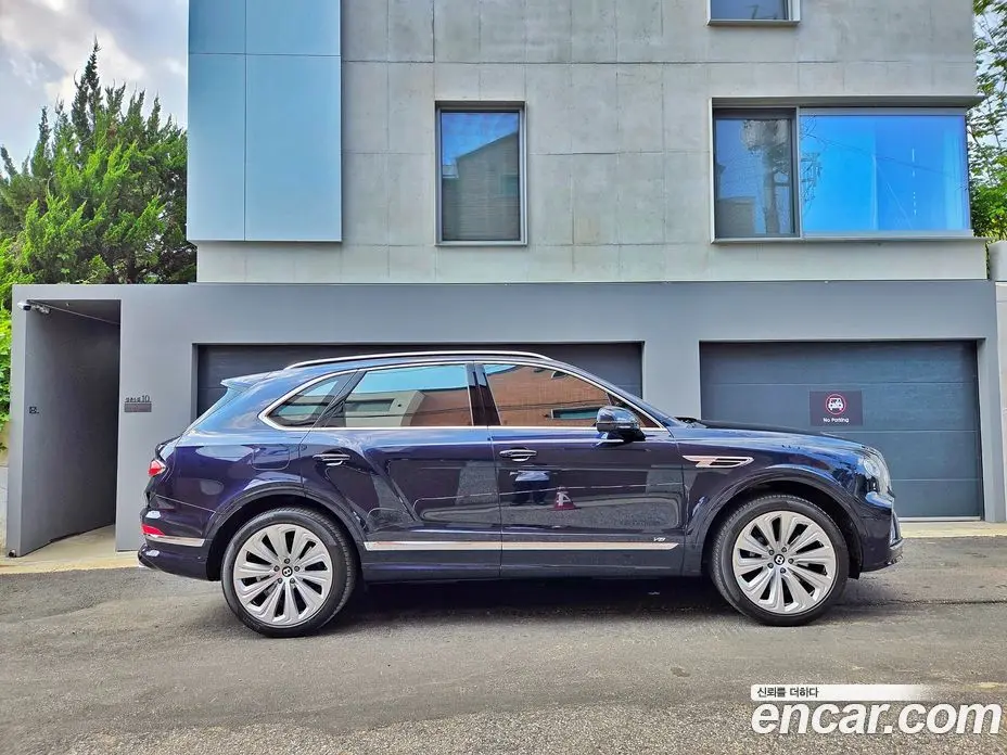 Bentley Bentayga 2021 4.0 АКПП, фото 20