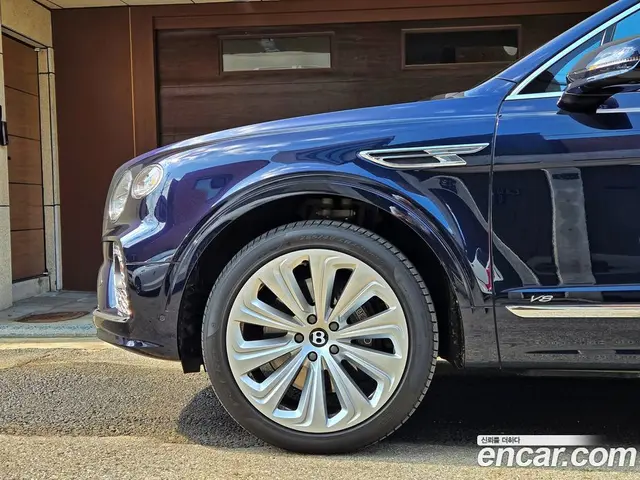 Bentley Bentayga 2021 4.0 АКПП, миниатюра 7