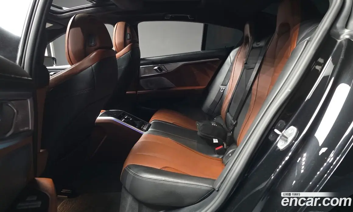 BMW 8 серия 2022 4.4 АКПП, фото 15
