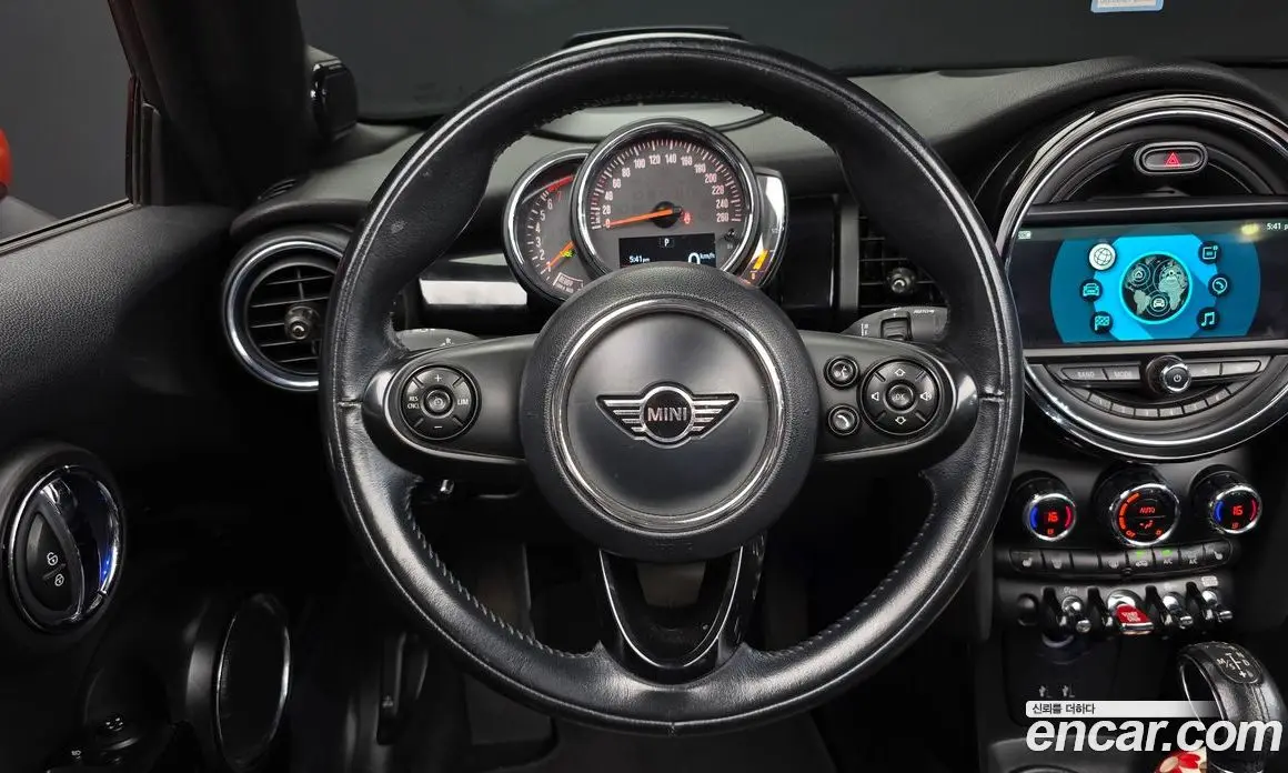 Mini Cooper Convertible 2019 1.5 АКПП, фото 13