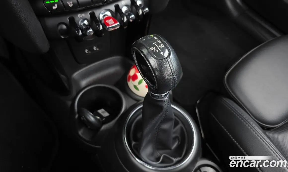 Mini Cooper Convertible 2019 1.5 АКПП, фото 9