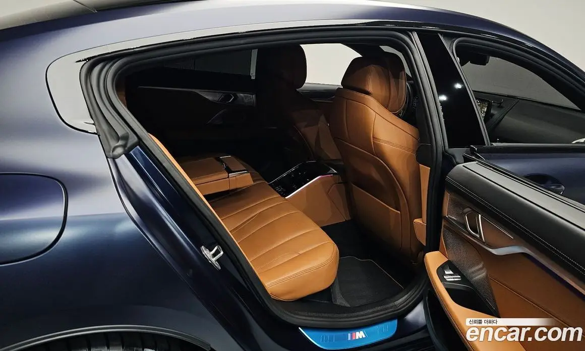 BMW 8 серия 2022 4.4 АКПП, фото 17