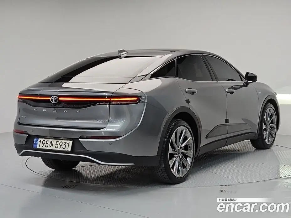 Toyota Crown 2024 2.5 вариатор, фото 3