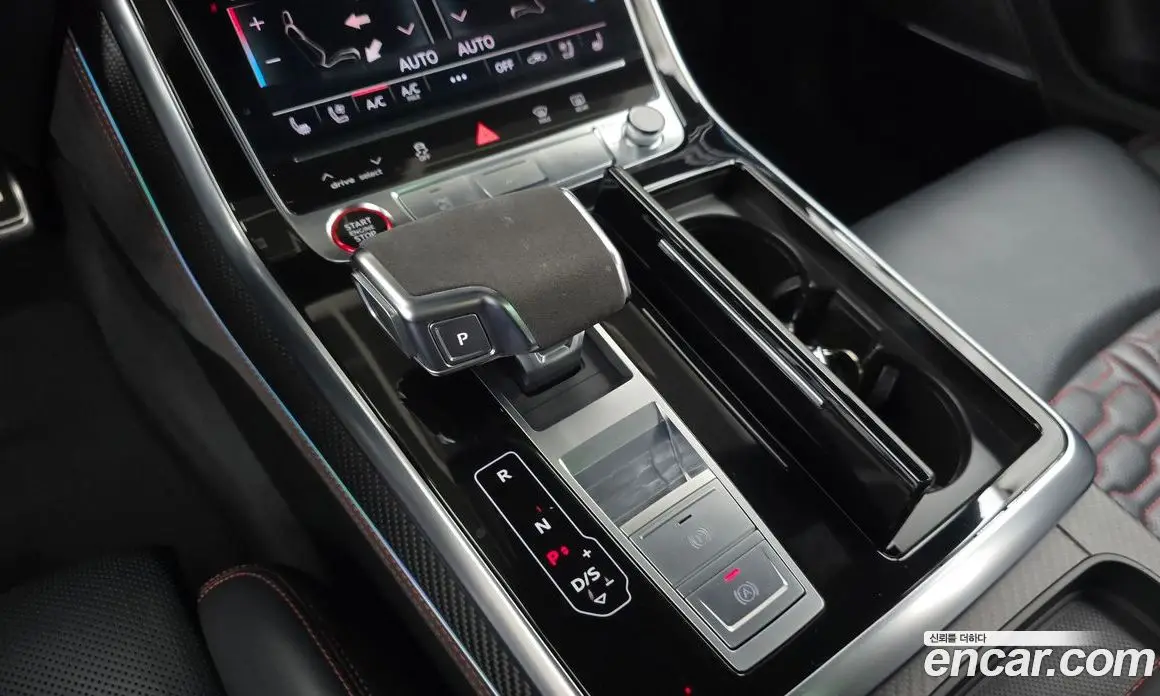 Audi RSQ8 2021 4.0 АКПП, фото 12