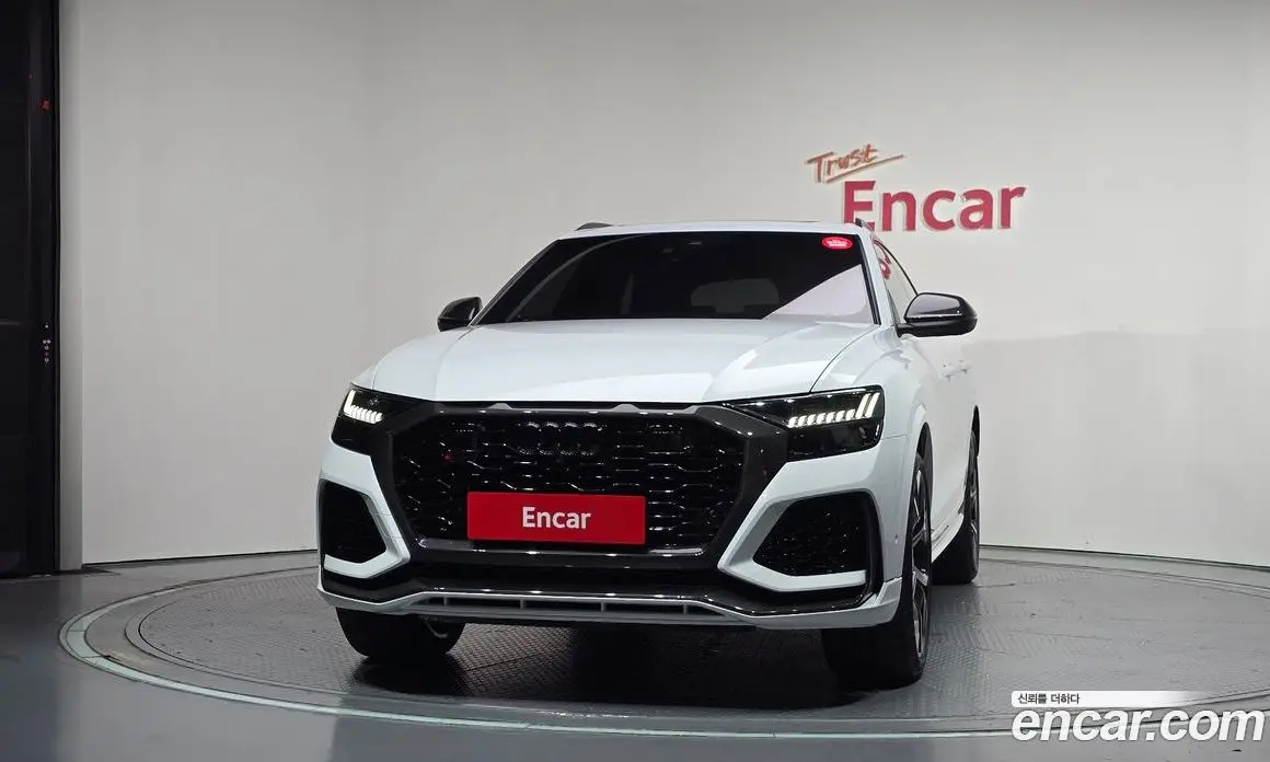 Audi RSQ8 2021 4.0 АКПП, фото 3